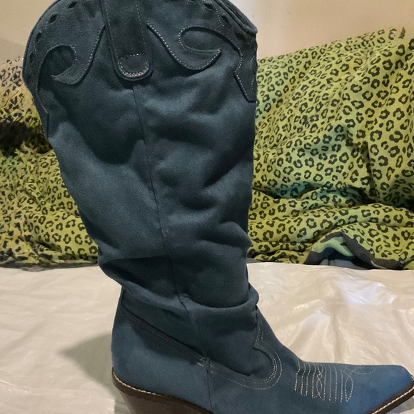 BLUE COWBOY BOOTS  SIZE 8   NEW - Picture 1 of 6